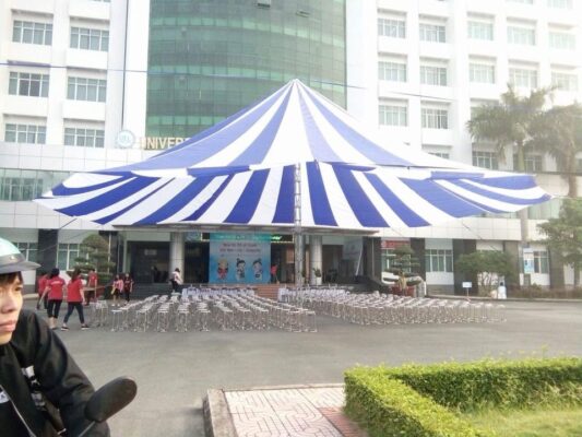 Cho thuê dù tròn 20m tại Trường Đại học Luật TP.HCM cơ sở 2